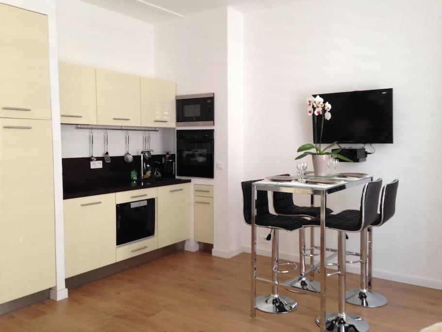 #28 1 Bdr Flat Ac Balcony Hper Central 10Mins To Beach & Old Town 니스 외부 사진
