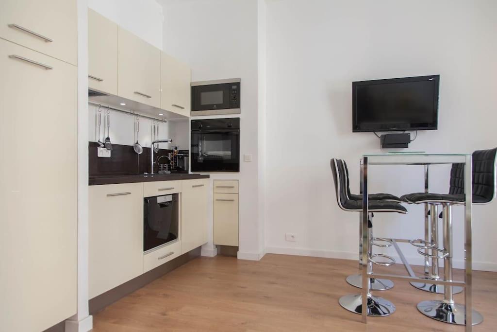#28 1 Bdr Flat Ac Balcony Hper Central 10Mins To Beach & Old Town 니스 외부 사진